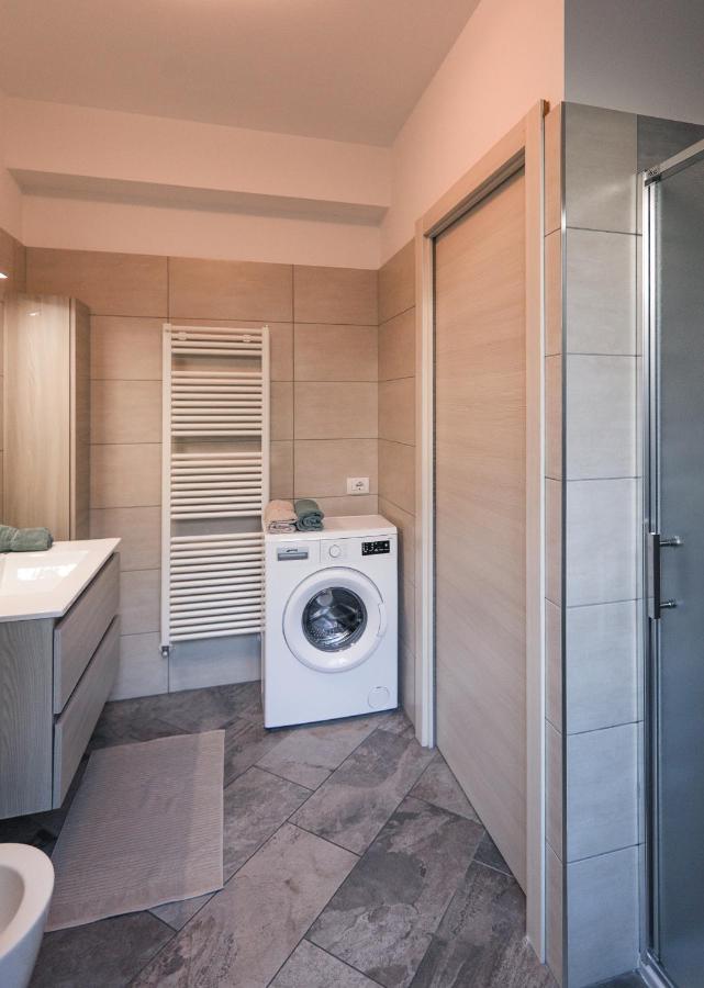 Bellavista Apartments Лено Екстериор снимка