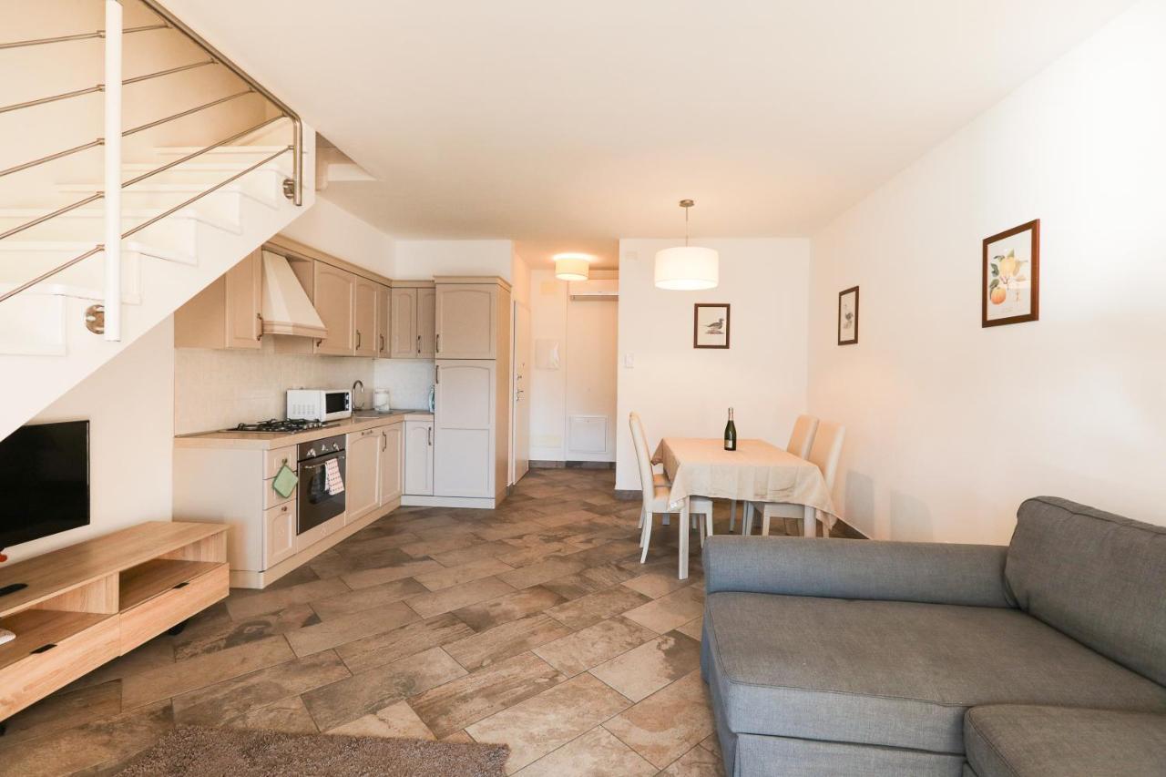 Bellavista Apartments Лено Екстериор снимка